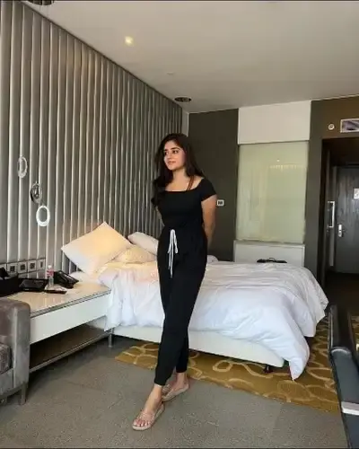 Call Girls Service in Sakoli